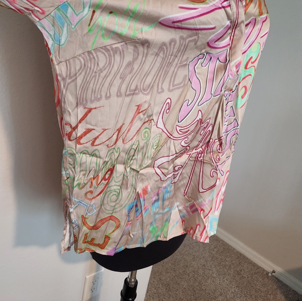 Neutral Multicolor Graphic Collarless Blouse - image 4